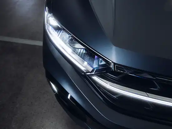 Volkswagen T-Roc LED light signature