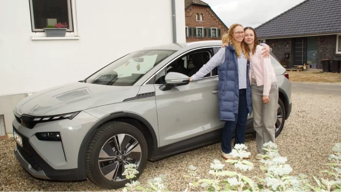 Škoda Elroq and a Happy Family
